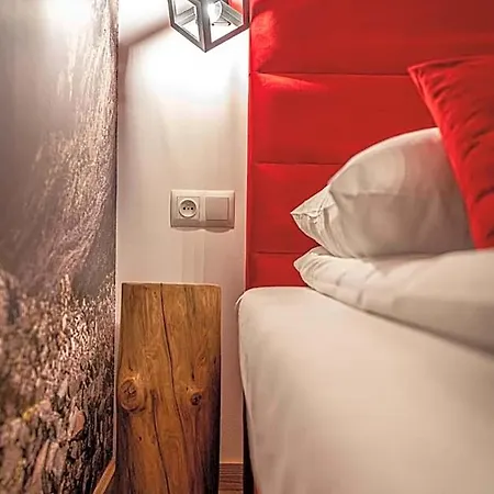 Szálloda Dworek Nad Jalowcami Z Jacuzzi 3*