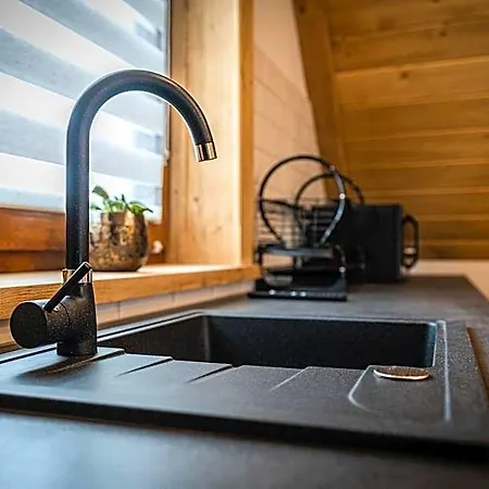 Dworek Nad Jalowcami Z Jacuzzi فندق